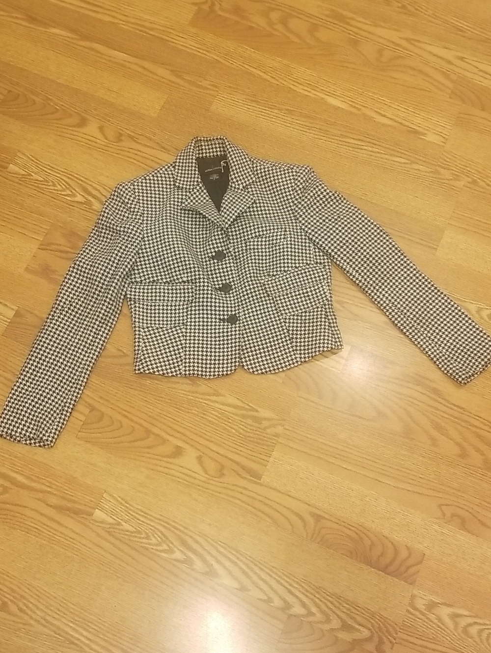 Moda International Black & White Houndstooth Cropped Blazer